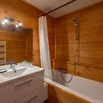Chaleureuse Fruitiere - 8 Personnes Samoëns